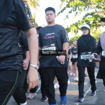 Runner Photo 1651797