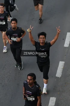 Runner Photo 1651821