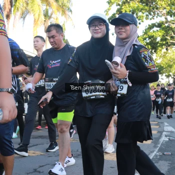 Runner Photo 1651836