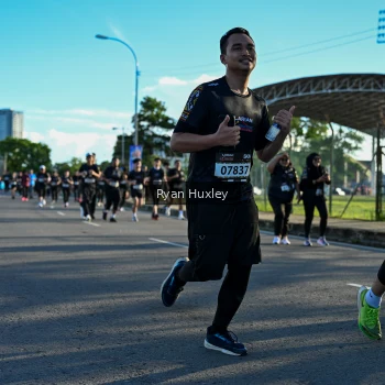 Runner Photo 1651844