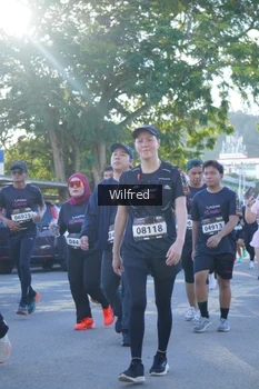 Runner Photo 1651887