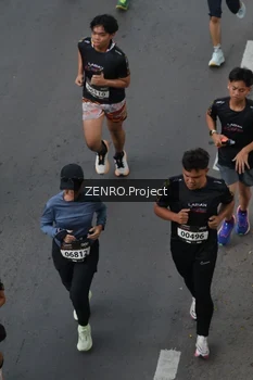 Runner Photo 1652054
