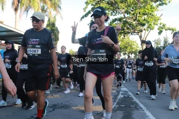 Runner Photo 1652096