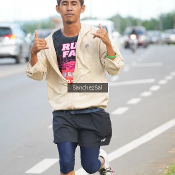 Runner Photo 1652120