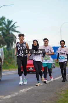 Runner Photo 1652171