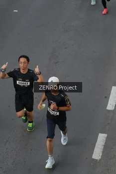 Runner Photo 1652179