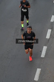 Runner Photo 1652237