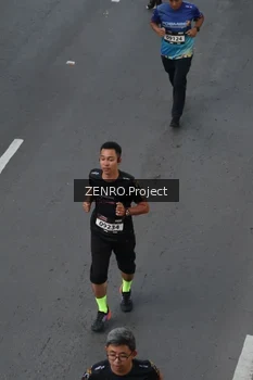 Runner Photo 1652280