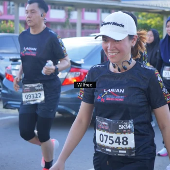 Runner Photo 1652297