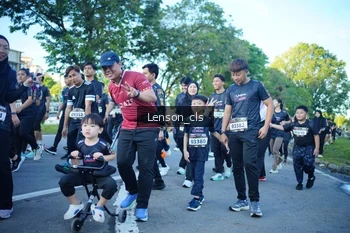 Runner Photo 1652348