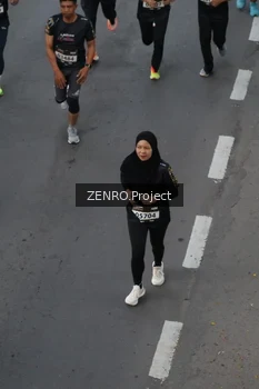 Runner Photo 1652367