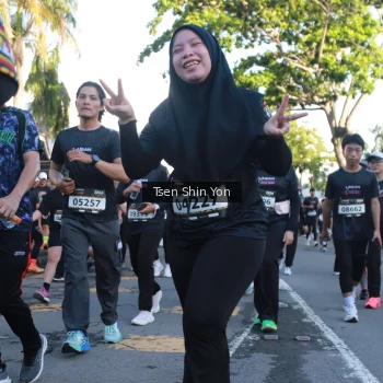Runner Photo 1652435
