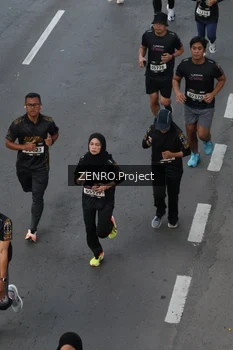 Runner Photo 1652448