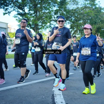 Runner Photo 1652457