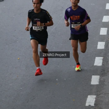 Runner Photo 1652473
