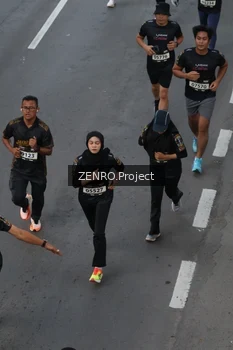 Runner Photo 1652502