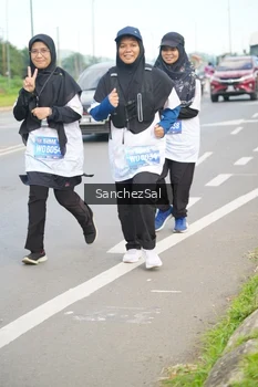 Runner Photo 1652578
