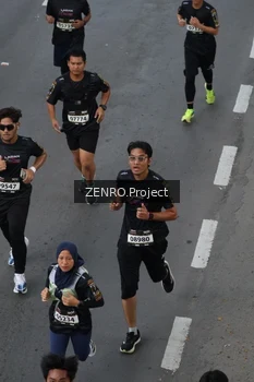 Runner Photo 1652726
