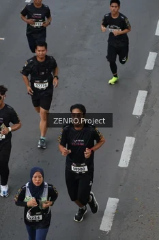 Runner Photo 1652730