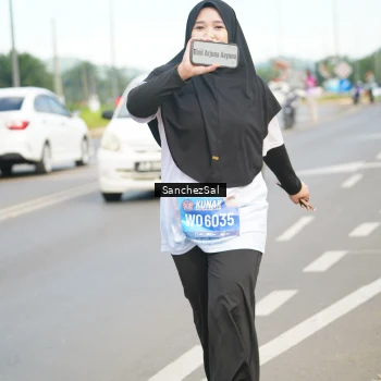 Runner Photo 1652746