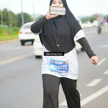 Runner Photo 1652791