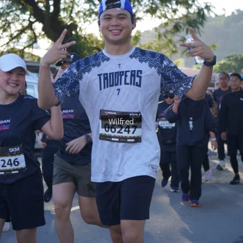 Runner Photo 1652995