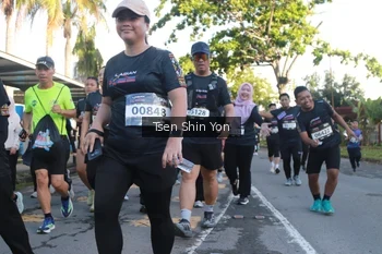 Runner Photo 1653056