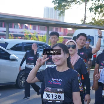 Runner Photo 1653102