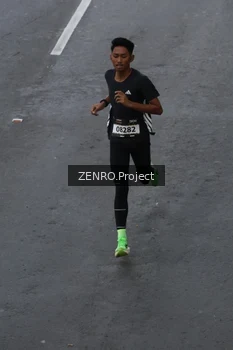 Runner Photo 1653234