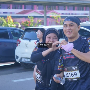 Runner Photo 1653237