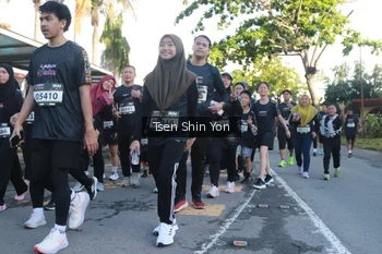 Runner Photo 1653280