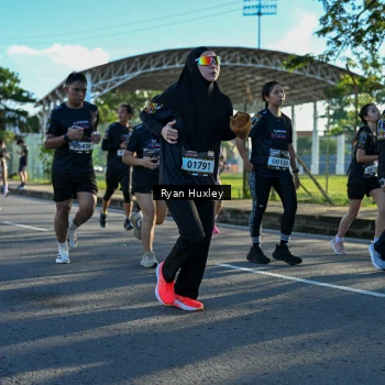 Runner Photo 1653291