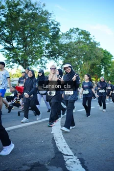 Runner Photo 1653293