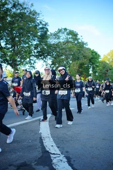 Runner Photo 1653312