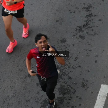 Runner Photo 1653338