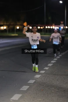 Runner Photo 1653349