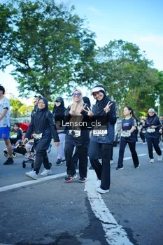 Runner Photo 1653368