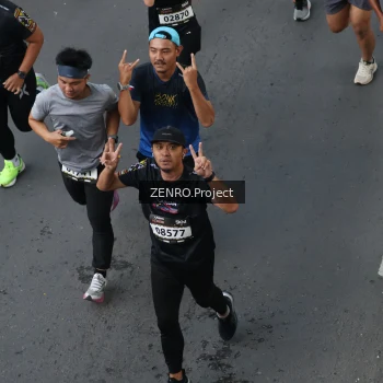 Runner Photo 1653379