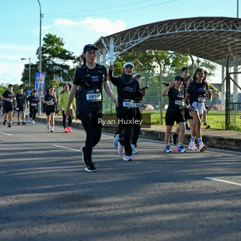 Runner Photo 1653400