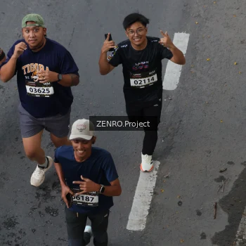 Runner Photo 1653511