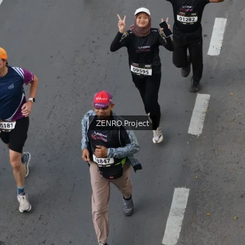 Runner Photo 1653575
