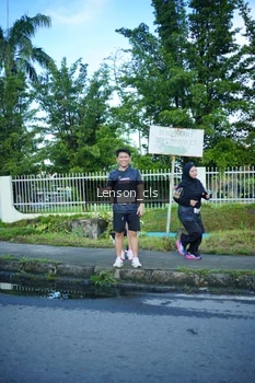 Runner Photo 1653584