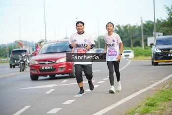 Runner Photo 1653616