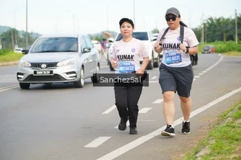 Runner Photo 1653697