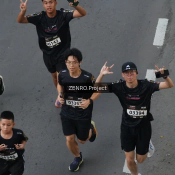 Runner Photo 1653755