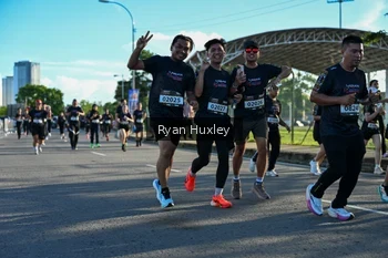 Runner Photo 1653778
