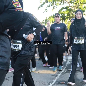 Runner Photo 1653800