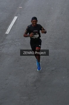 Runner Photo 1653915