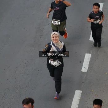Runner Photo 1653984