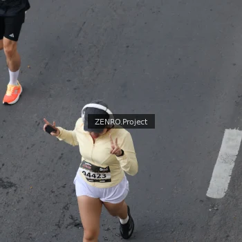 Runner Photo 1654000